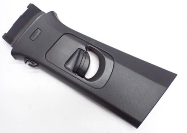 Seat Tarraco-kryty stlpikov - 3