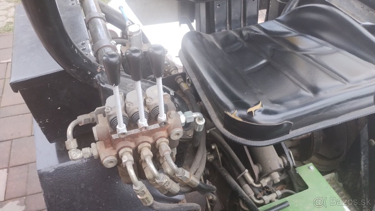 Malotraktor- Farmár Wisconsin - 3