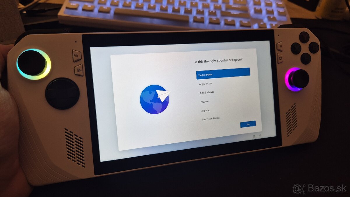 ASUS ROG Ally Z1 Extreme - 3