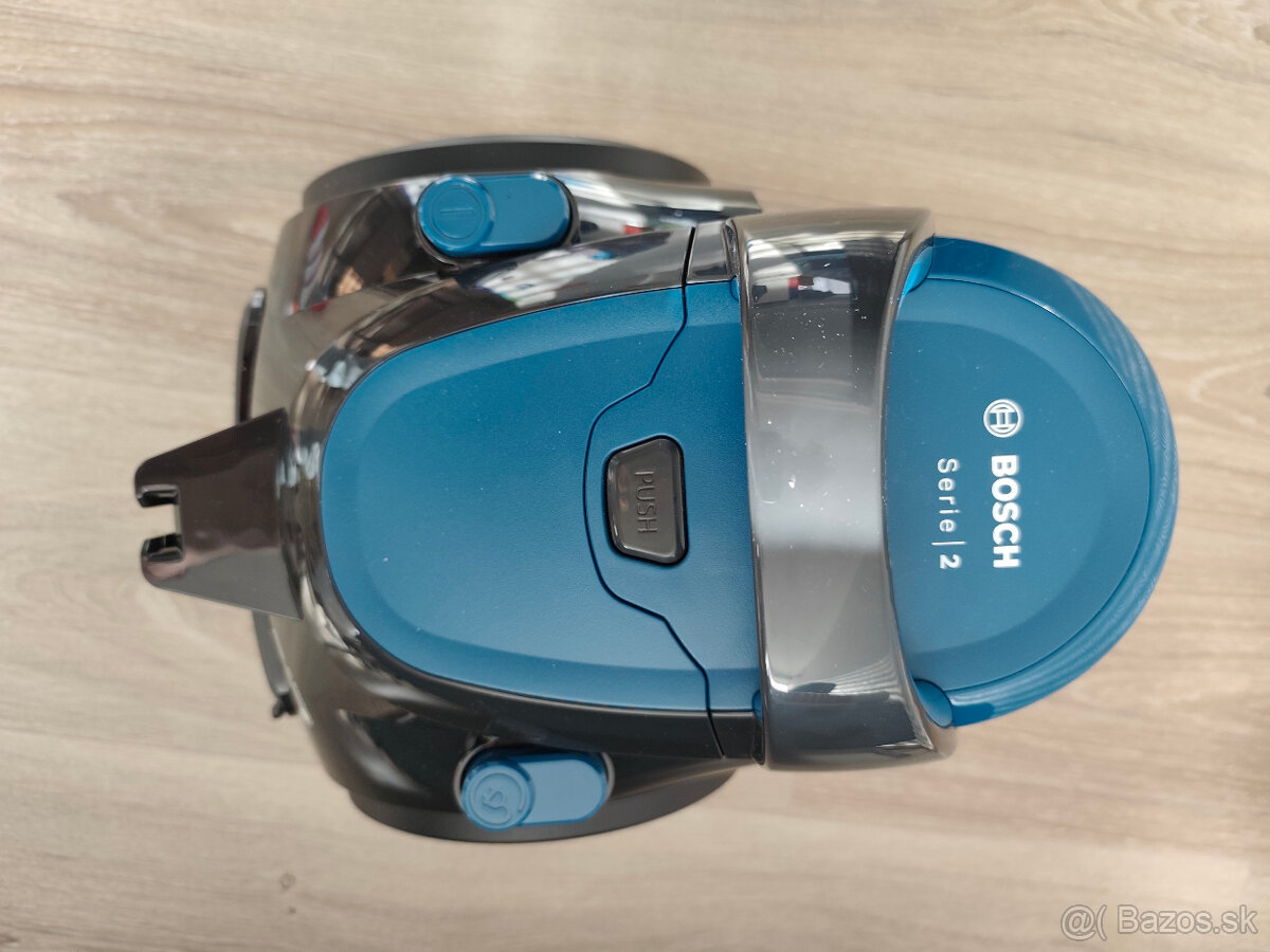 vysavac Bosch BGS05A220 uplne novy - 3