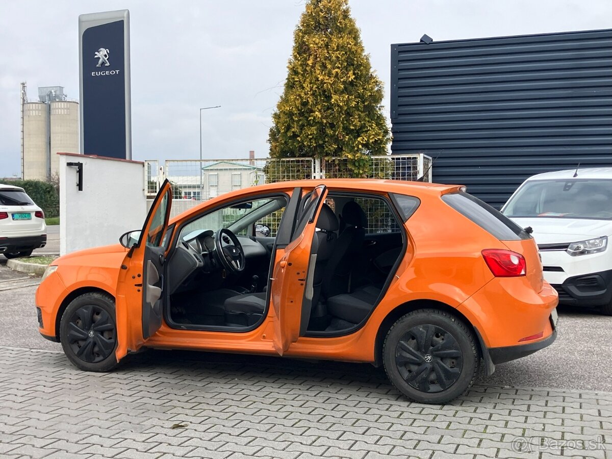 Seat Ibiza 1.4i 16V Style 63 kW M5 - 3