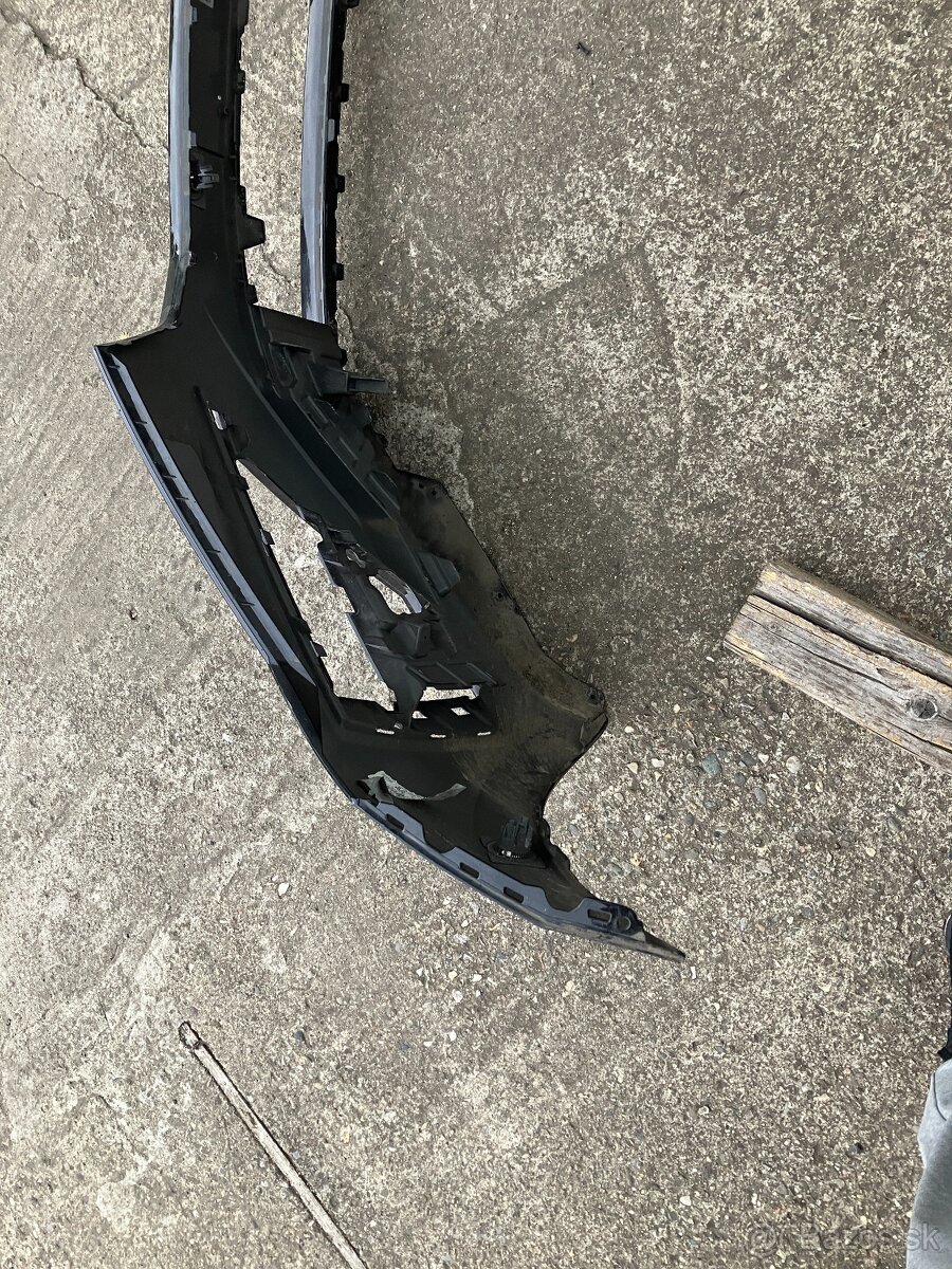 predni naraznik skoda scala cerny - 3