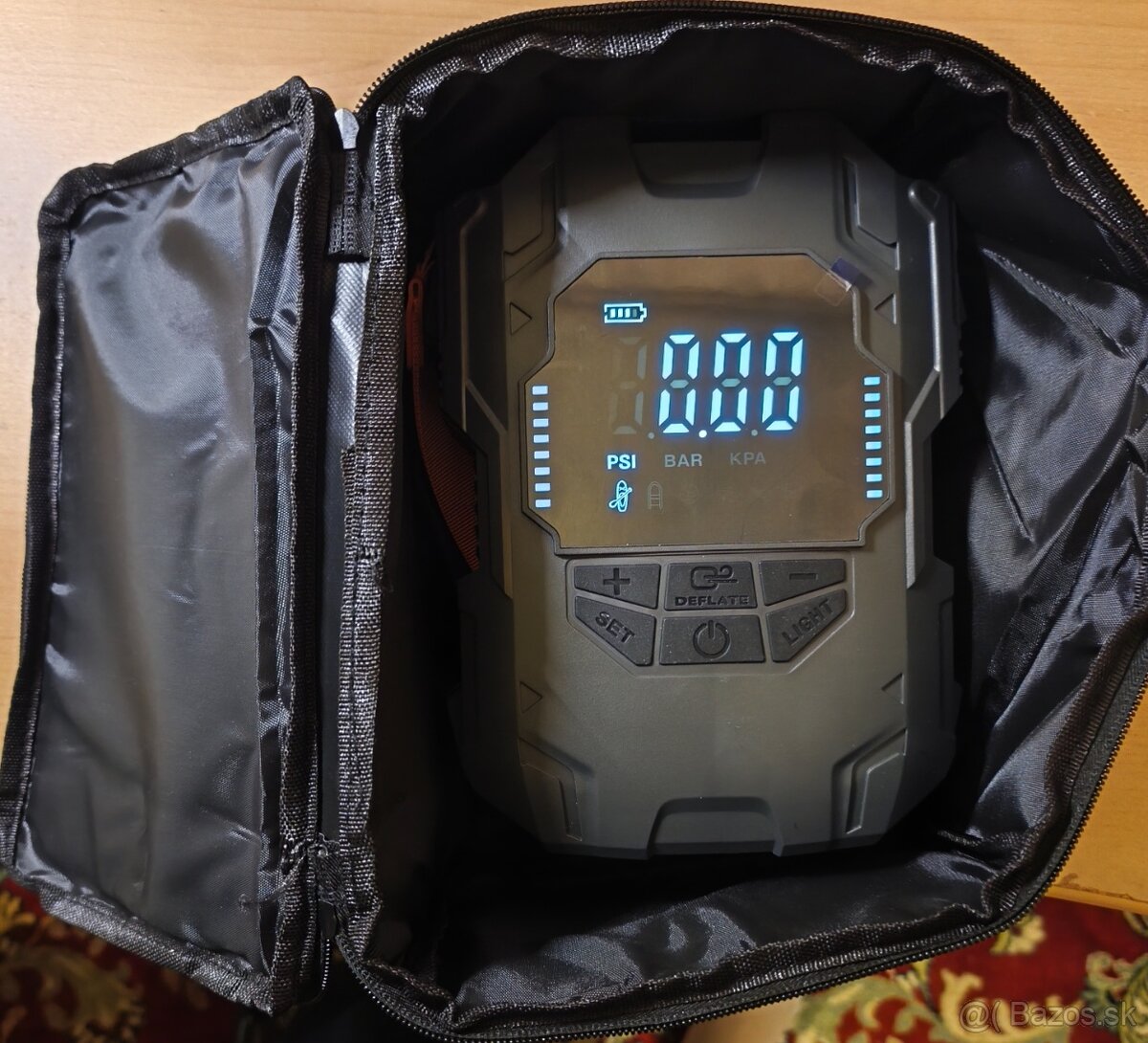 Vzduchový kompresor s led svetlom - 3