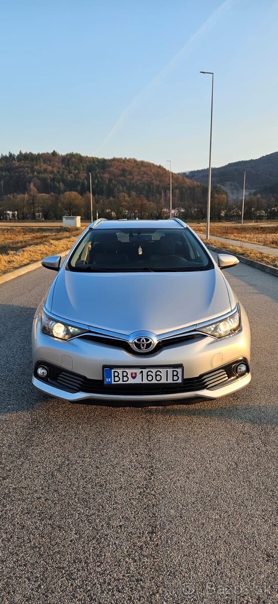Toyota Auris (facelift model) - 3