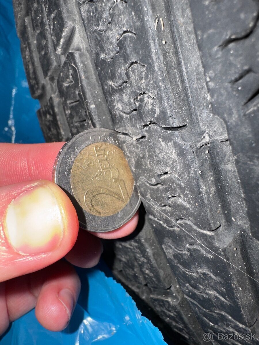 Sada celorocnych pneumatik 205/55 R16 - 3