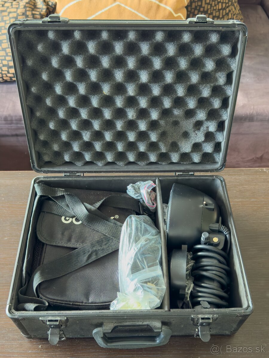 Blesk Godox EX600 - 3