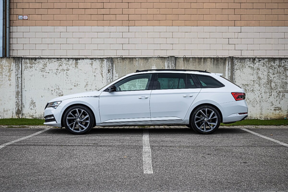 Škoda Superb Combi 2.0 TDI SCR Sportline 4x4 DSG White - 3