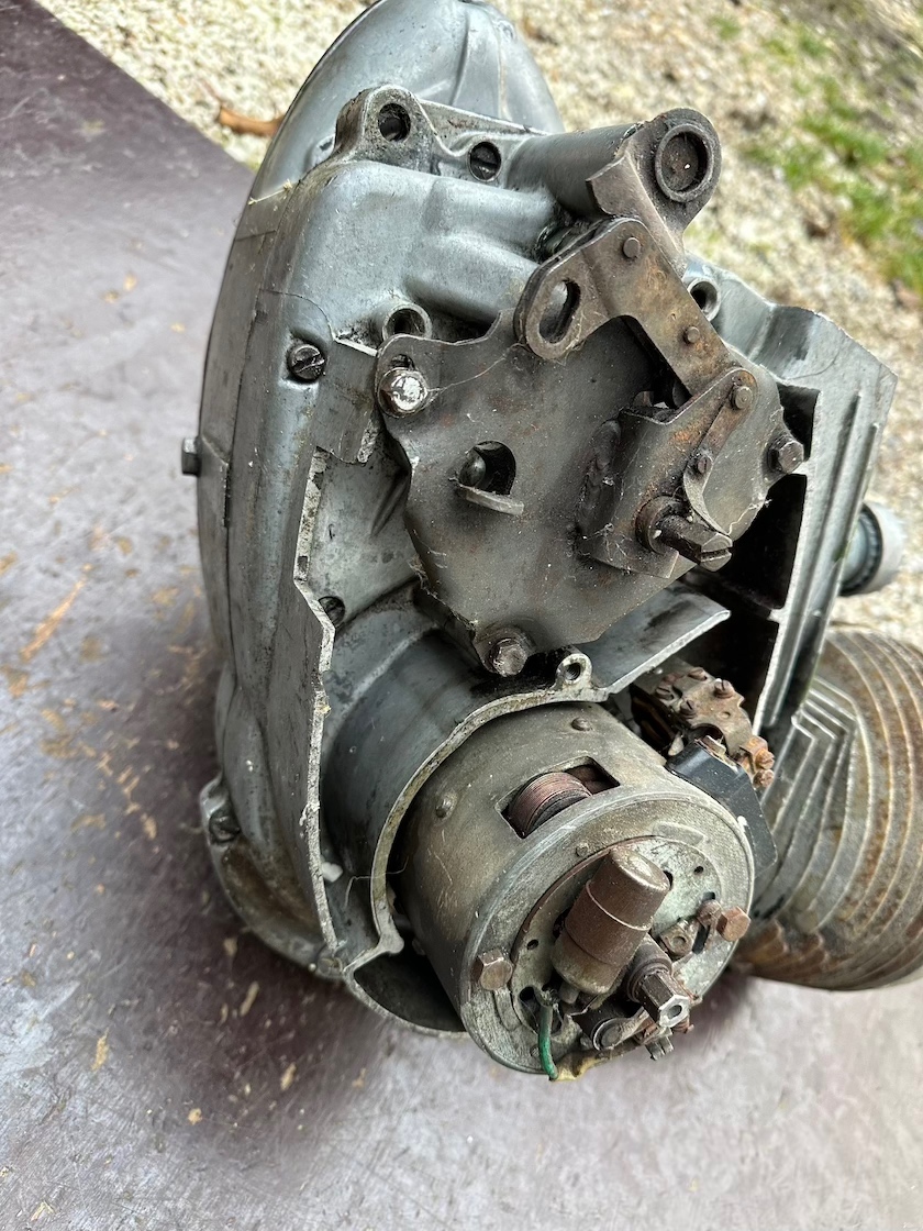 Predám motor JAWA 250/559 panelka pretáča a radí - 3