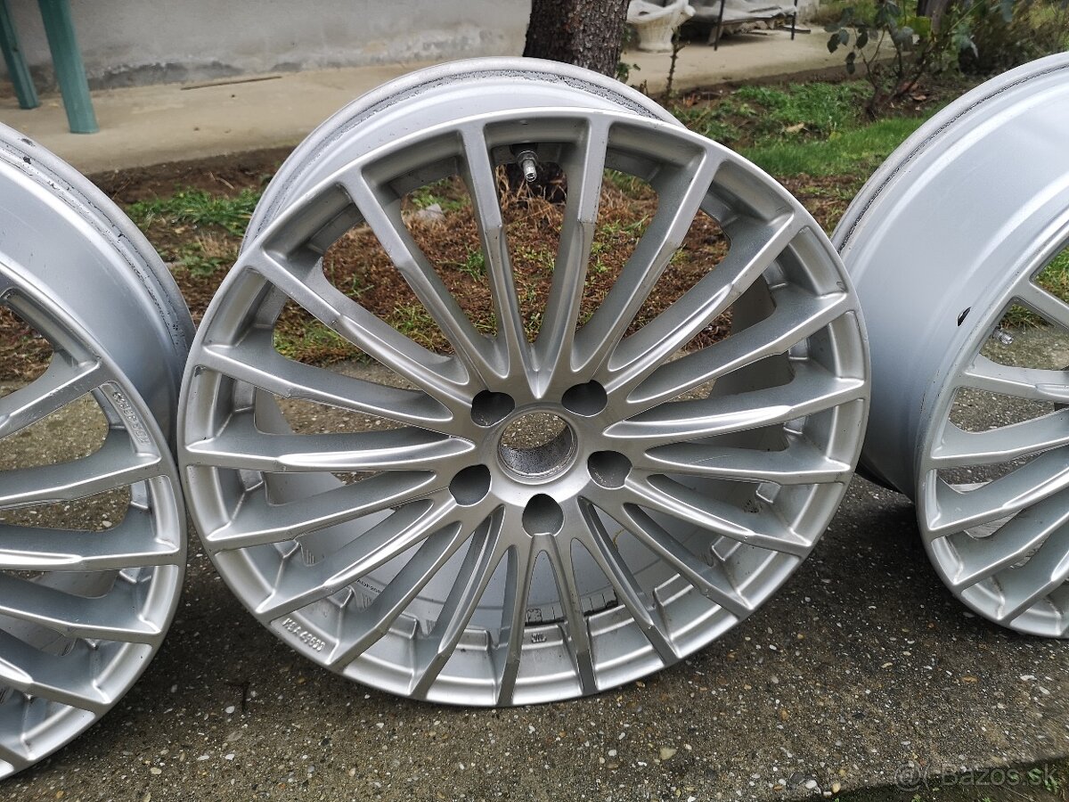 5x112 R18 ET 30x8J stred 70.1 - 3