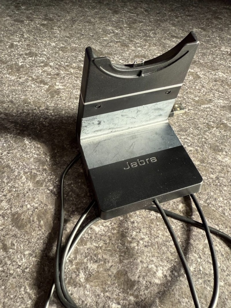 Nabíjací stojan Jabra E75 pre headsety – model DIV010 - 3