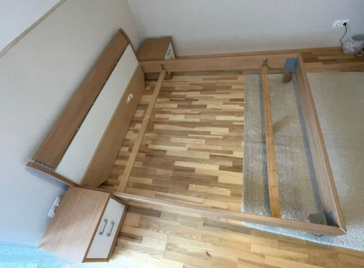 Manželská posteľ + nočné stolíky - 3