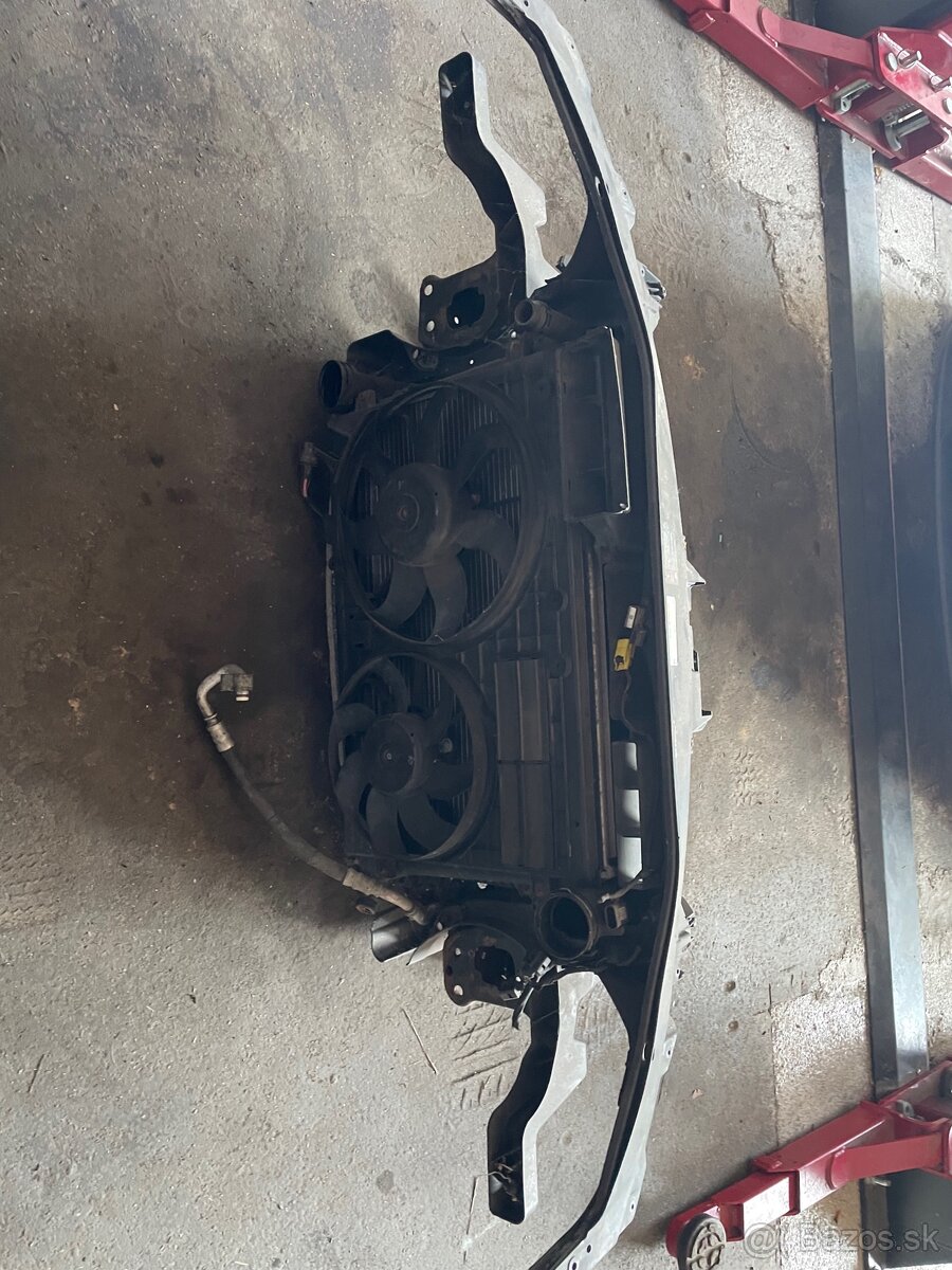 Chladicova stena Passat b6 - 3