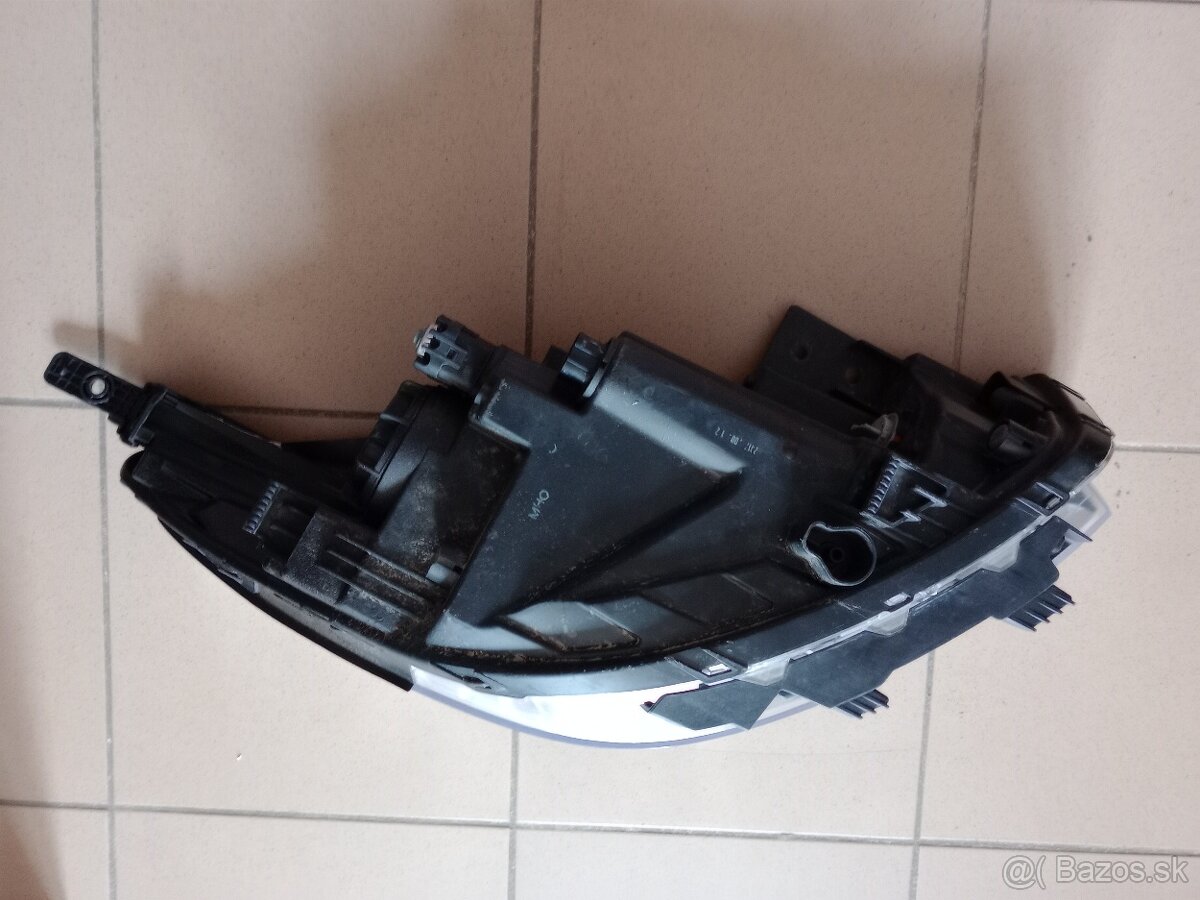 Predam svetlo Kia Rio - 3