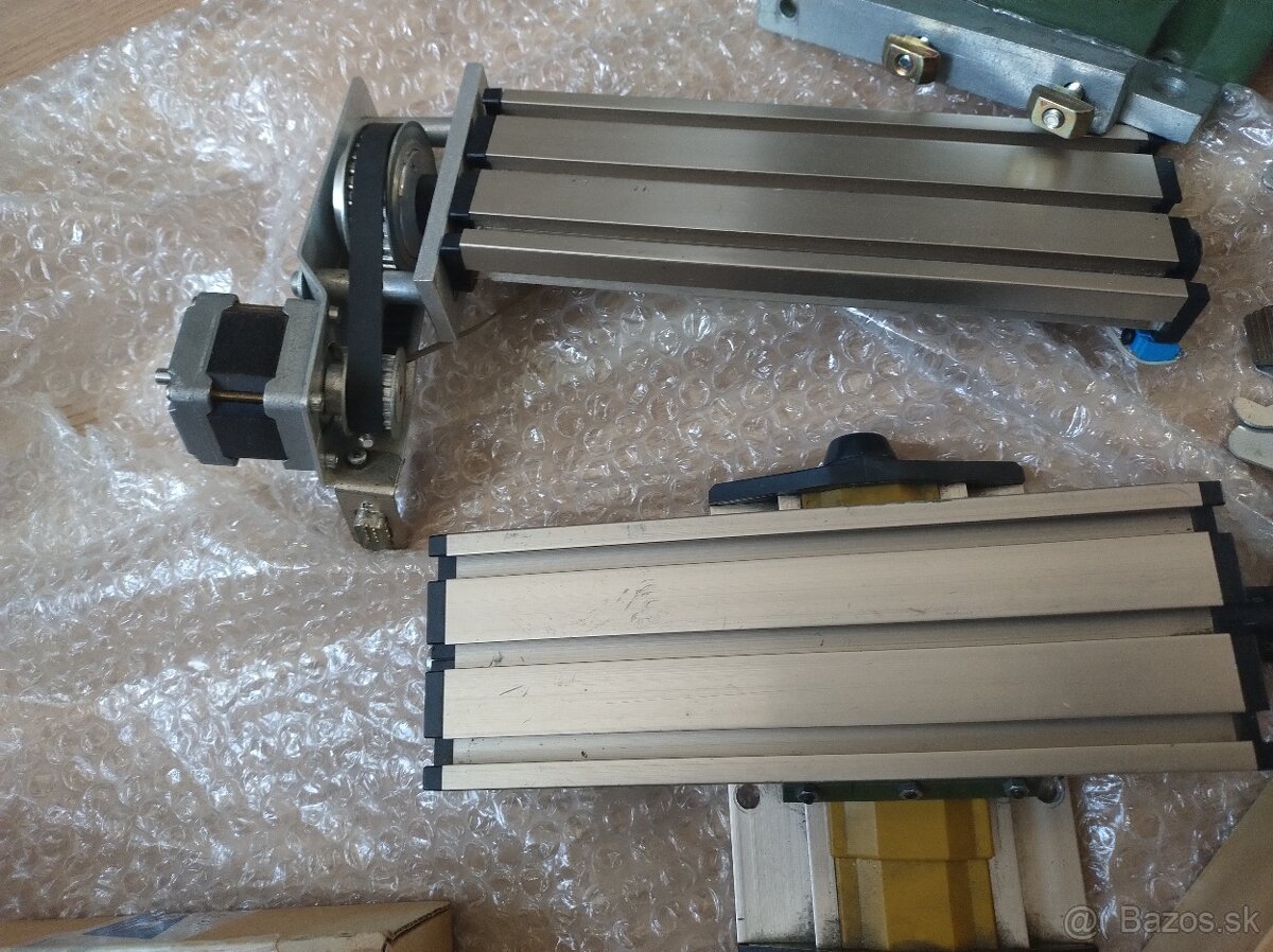 Modelarksa Frezka Proxxon MF70 - 3