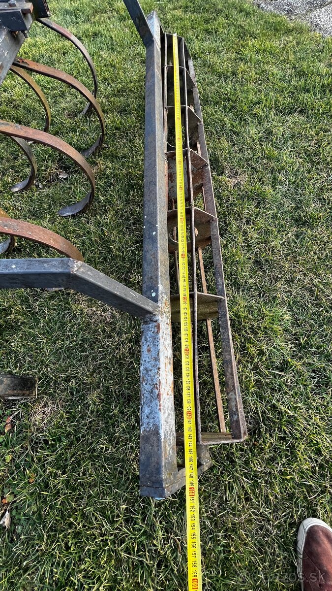 Predám náradie za malotraktor - 3