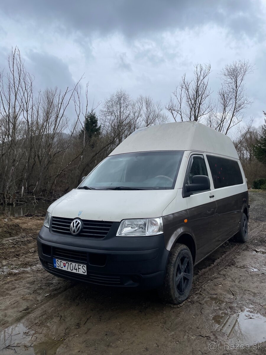 Volkswagen Transporter T5 2.0 benzín AXA - 3