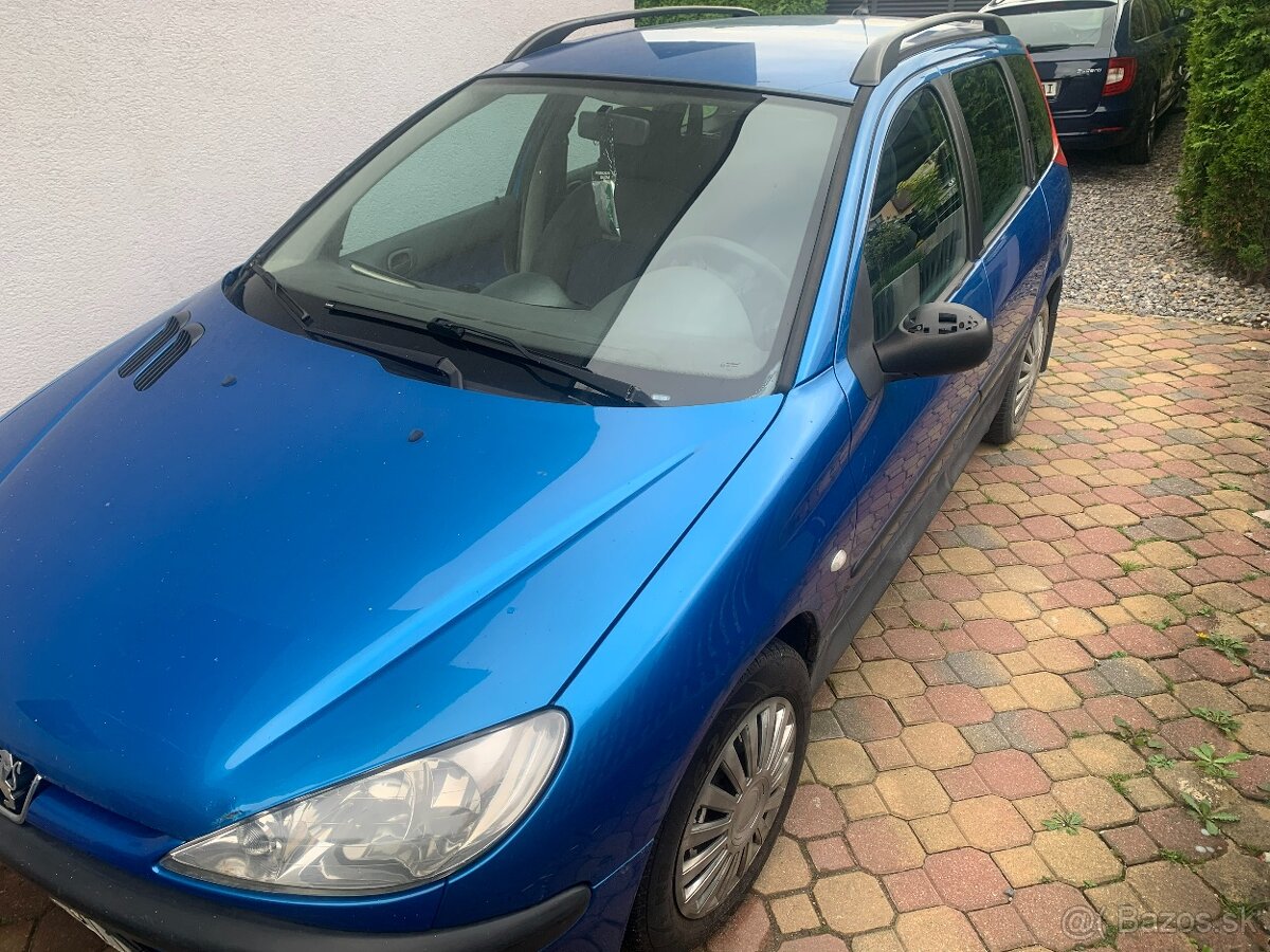 Predám Peugeot 206 SW r.v. 2004 - 3