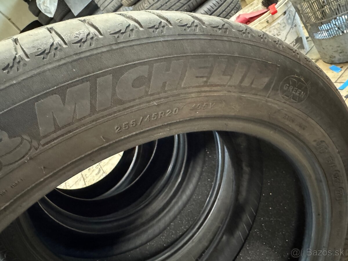 Letné pneumatiky Michelin 255/45R20 - 3