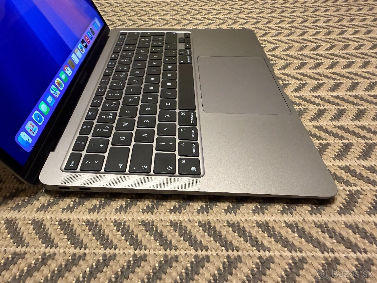 MacBook Air 13" M1, 8GB RAM, 256GB SSD - 3
