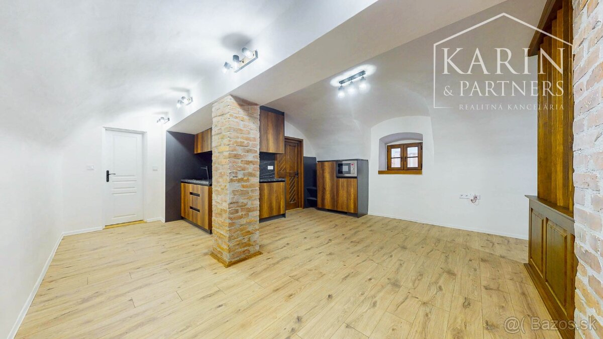 Exkluzívny nový apartmán v priamom centre Banskej Štiavnice - 3