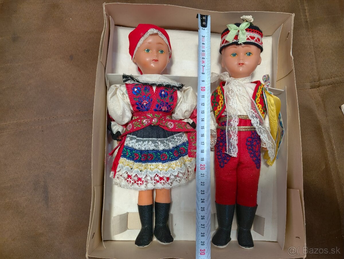 Panenky v Československych lidovych krojich - 3