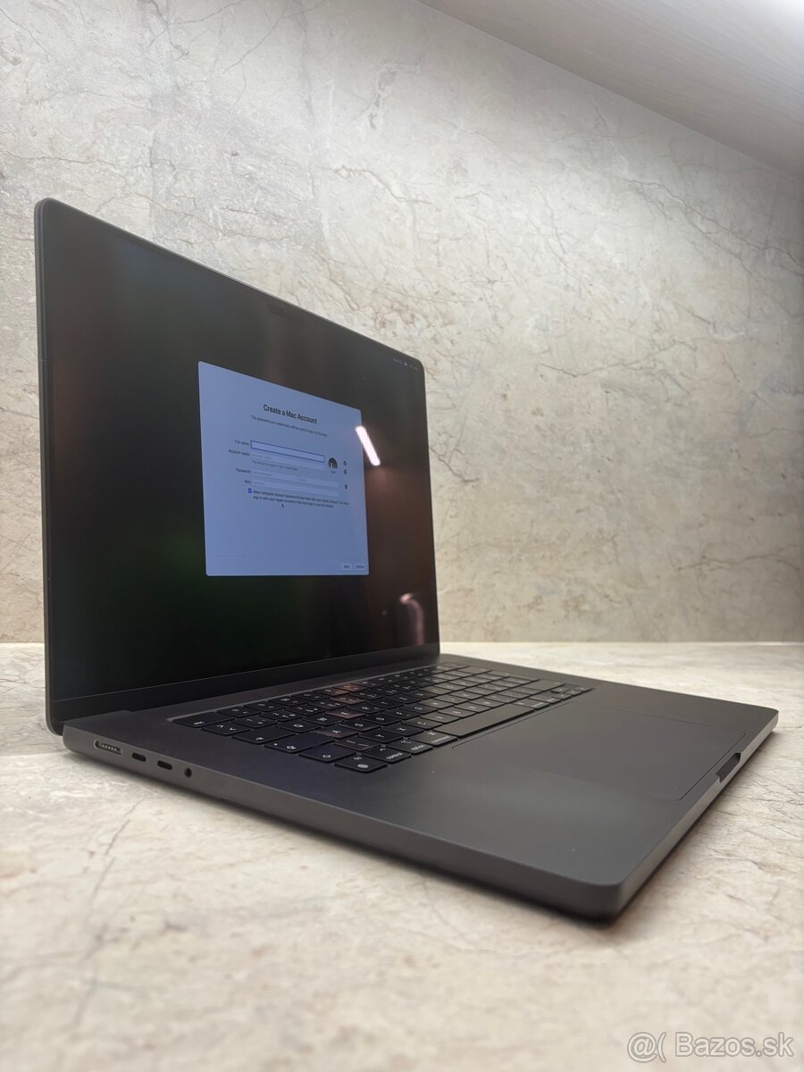 Predám MacBook Pro M3 Pro (2023) - 3