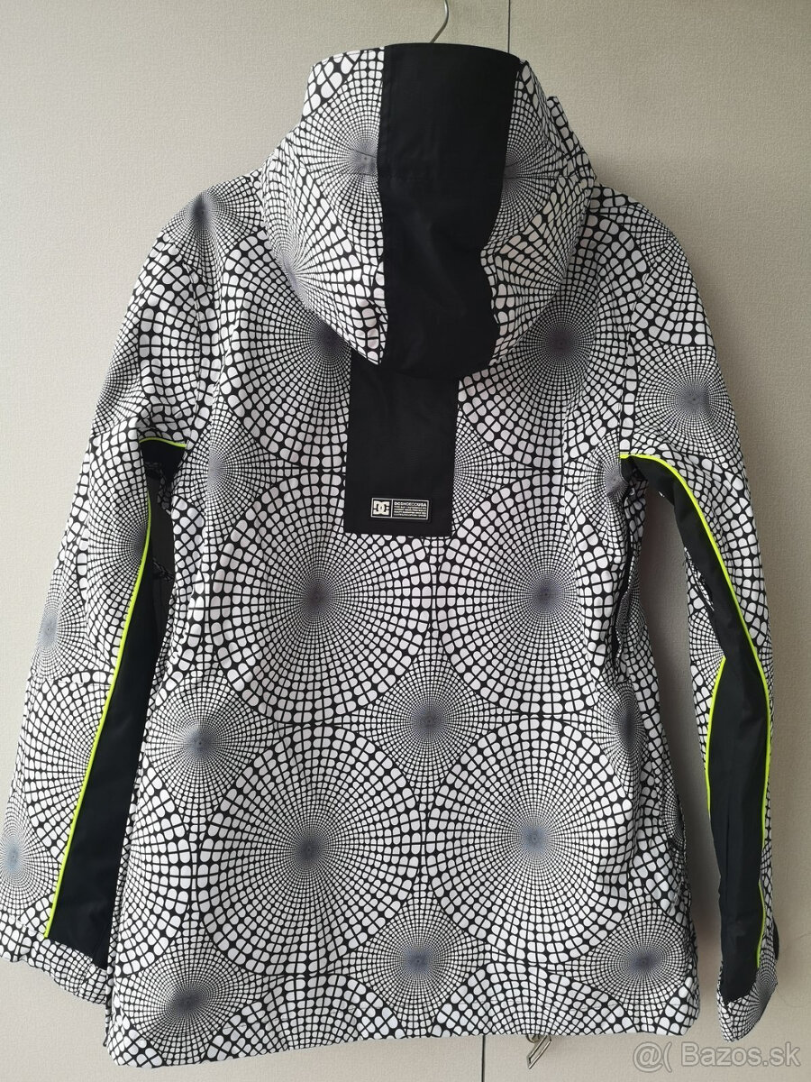 DC dámska zimná bunda veľkosť M - 3