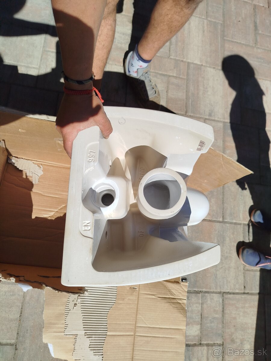 Villeroy & Boch Venticello - Závesné WC, DirectFlush - 3