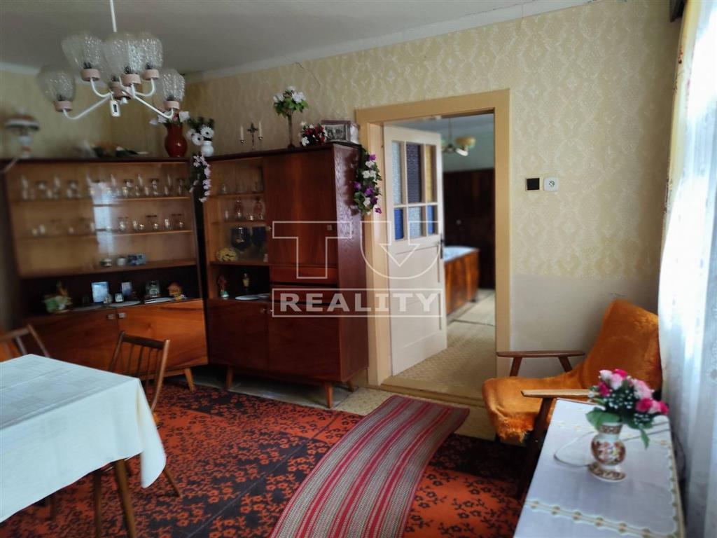 Častkovce chalupa v srdci stredoslovenskej histórie - 3