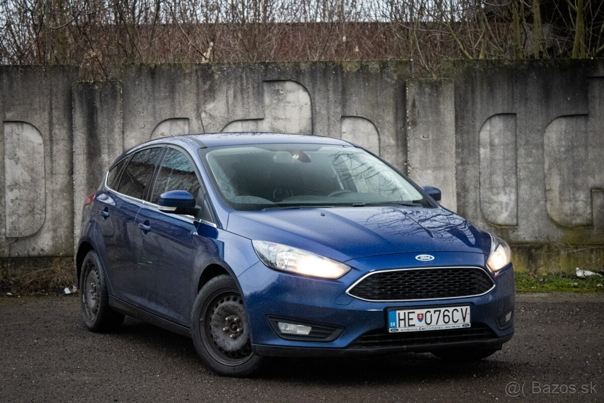 Ford Focus 1.0 EcoBoost Titanium X - 3
