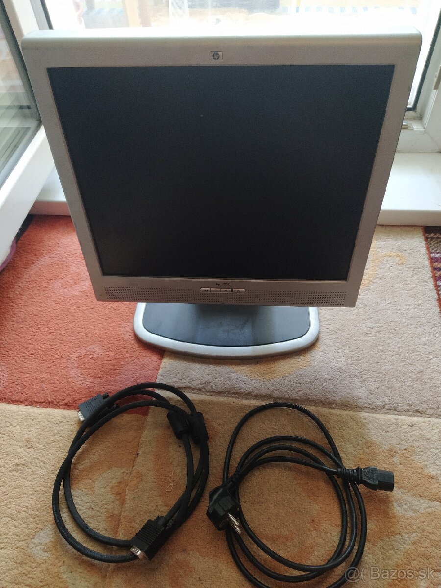 Predám monitor HP 1730 - 3