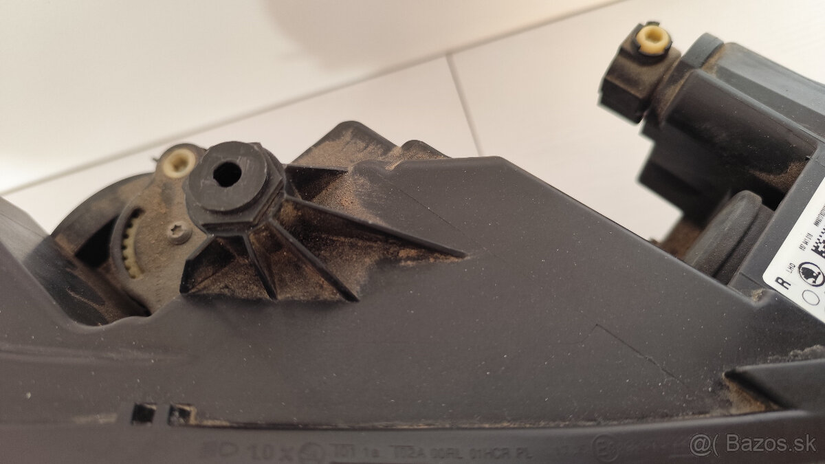 LED svetlomet pravý Škoda Scala - 3