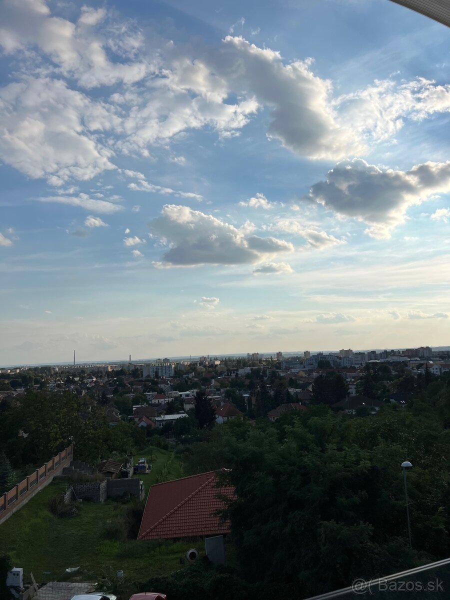 Prenájom 3 izbový byt Plato Levice - 3