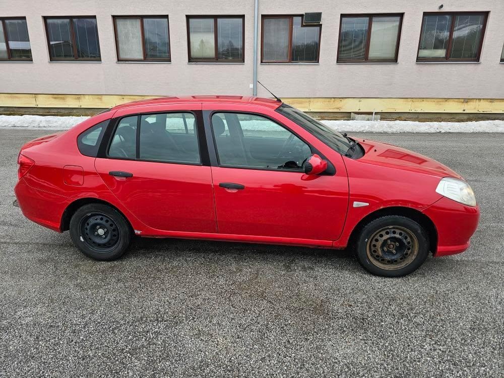 Renault Thalia ročník 2010 - 3