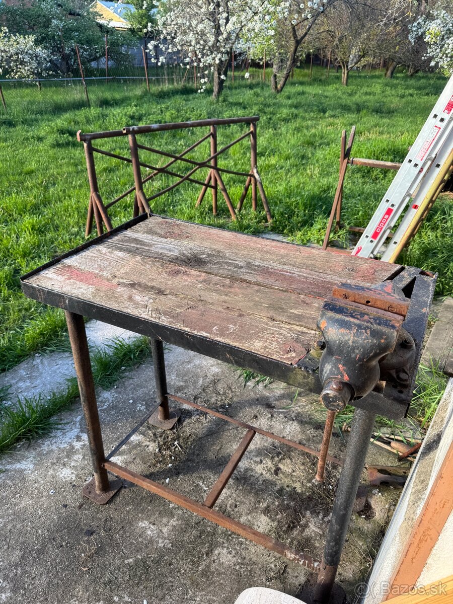 Masívny ponk so zverákom - 3