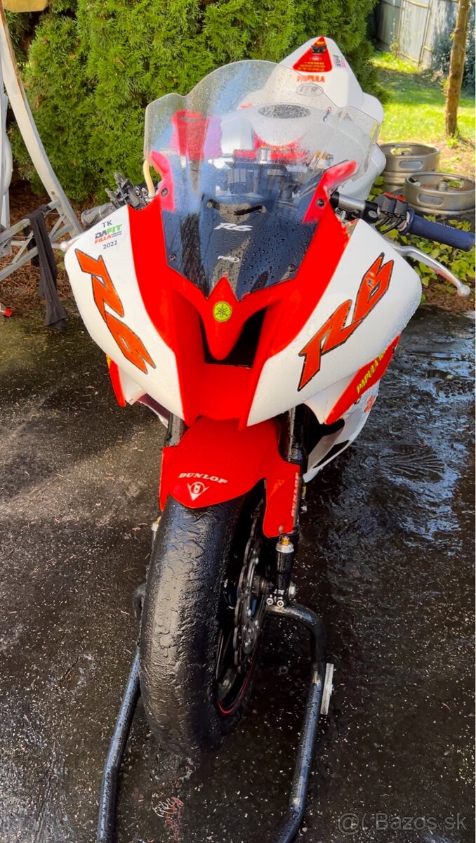 Yamaha r6 okruh - 3