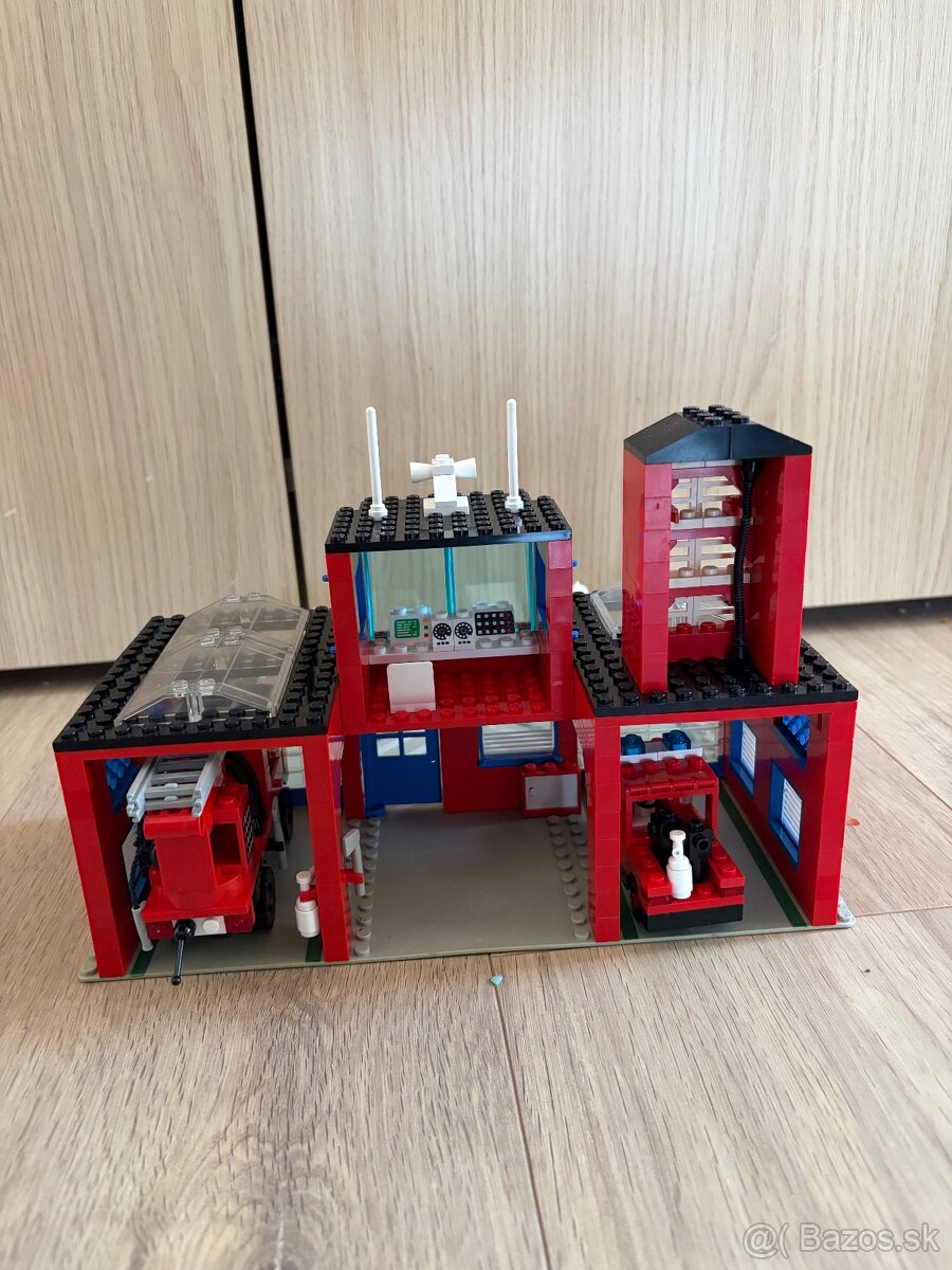 Predam Lego City/Classic Town 6385 požiarna stanica - 3