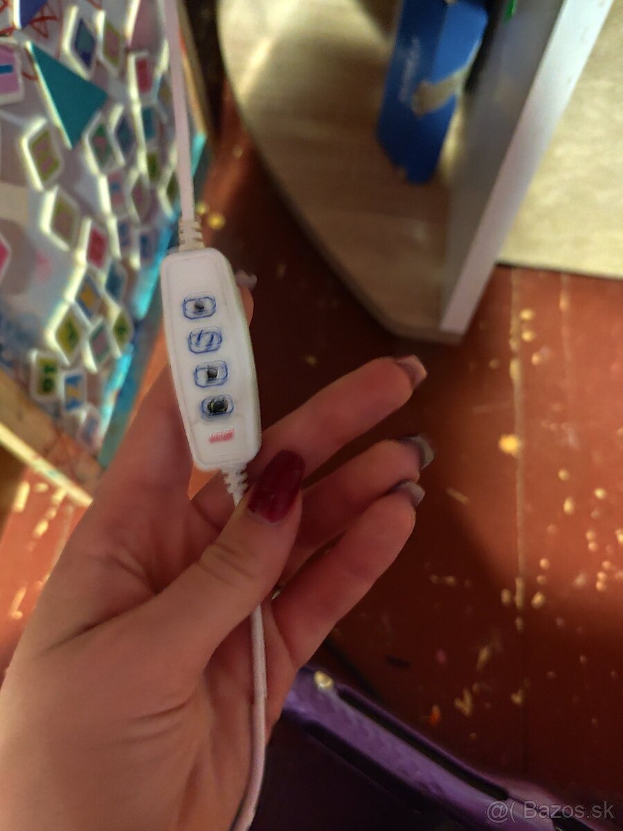 Kozmetický stolík - 3