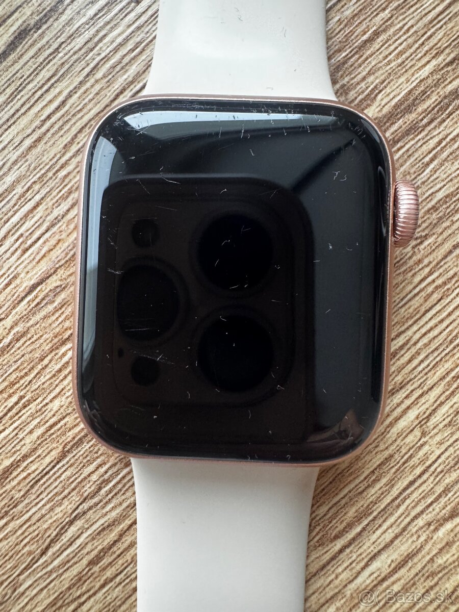 Apple watch 5, 40 mm ružové - 3