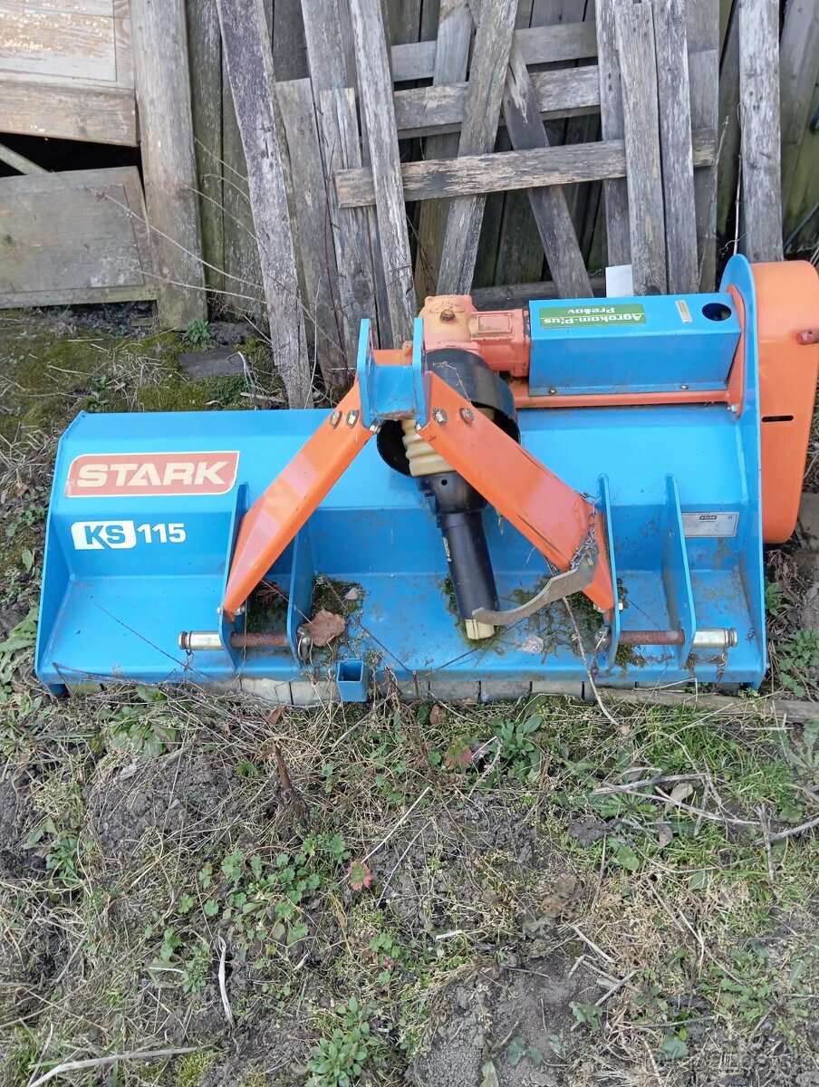 Pluh, mlčovač. - 3