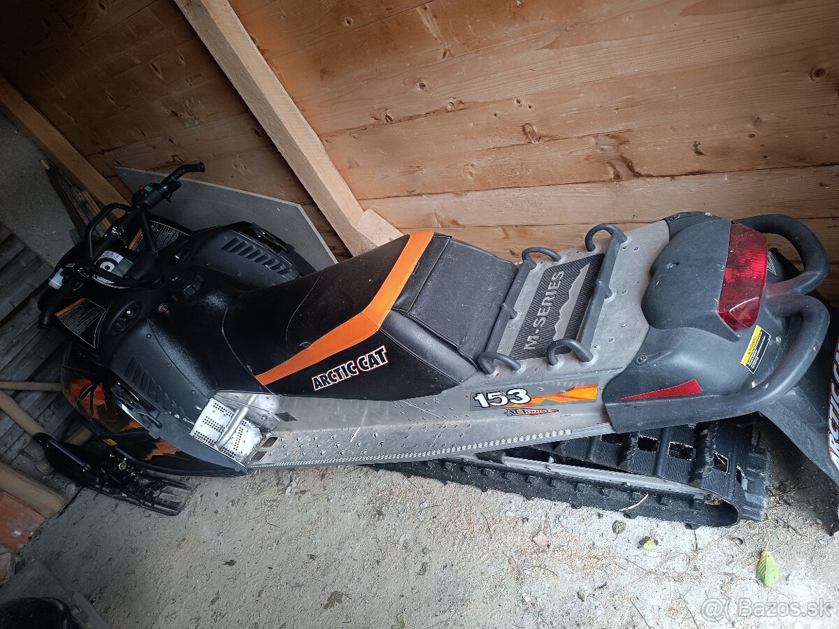 Snežný skúter ArticCat M7 - 3