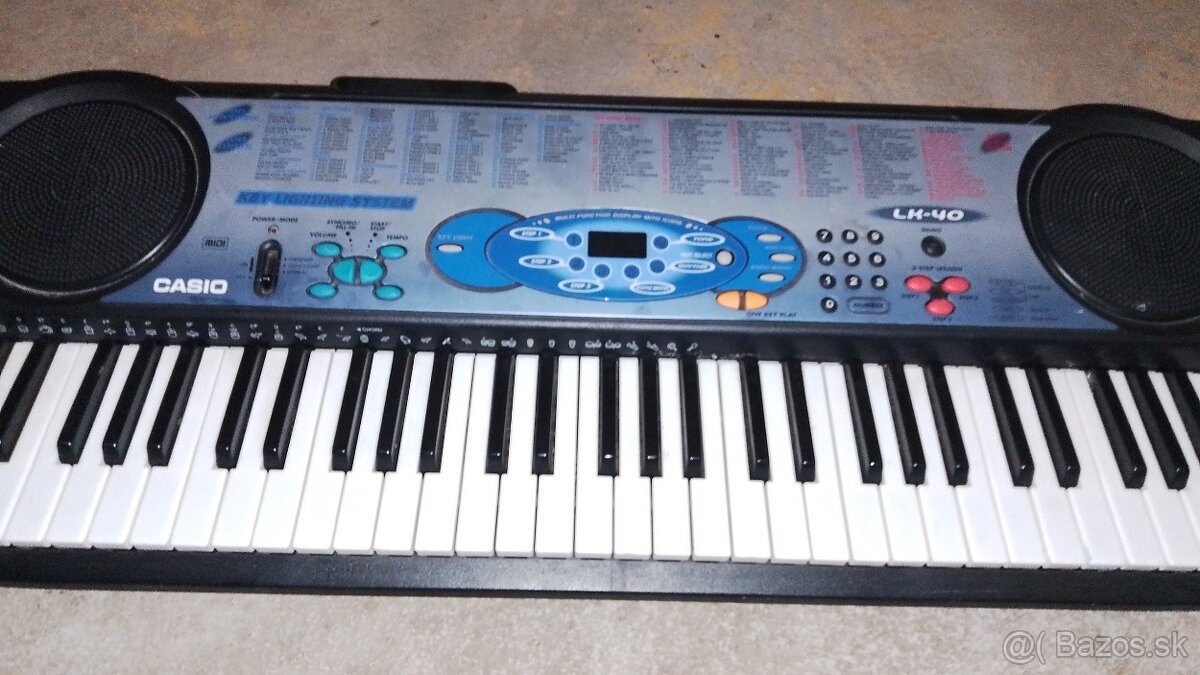Predám klávesy Casio LK 40 - 3