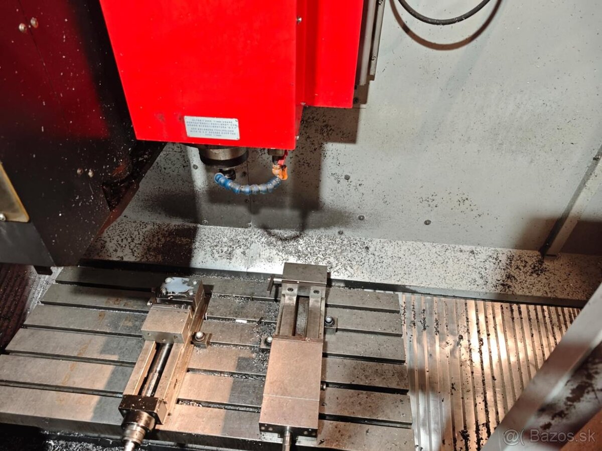 Obráběcí centrum (vertikální) EMCO Emcomill E 1200 (8871) - 3