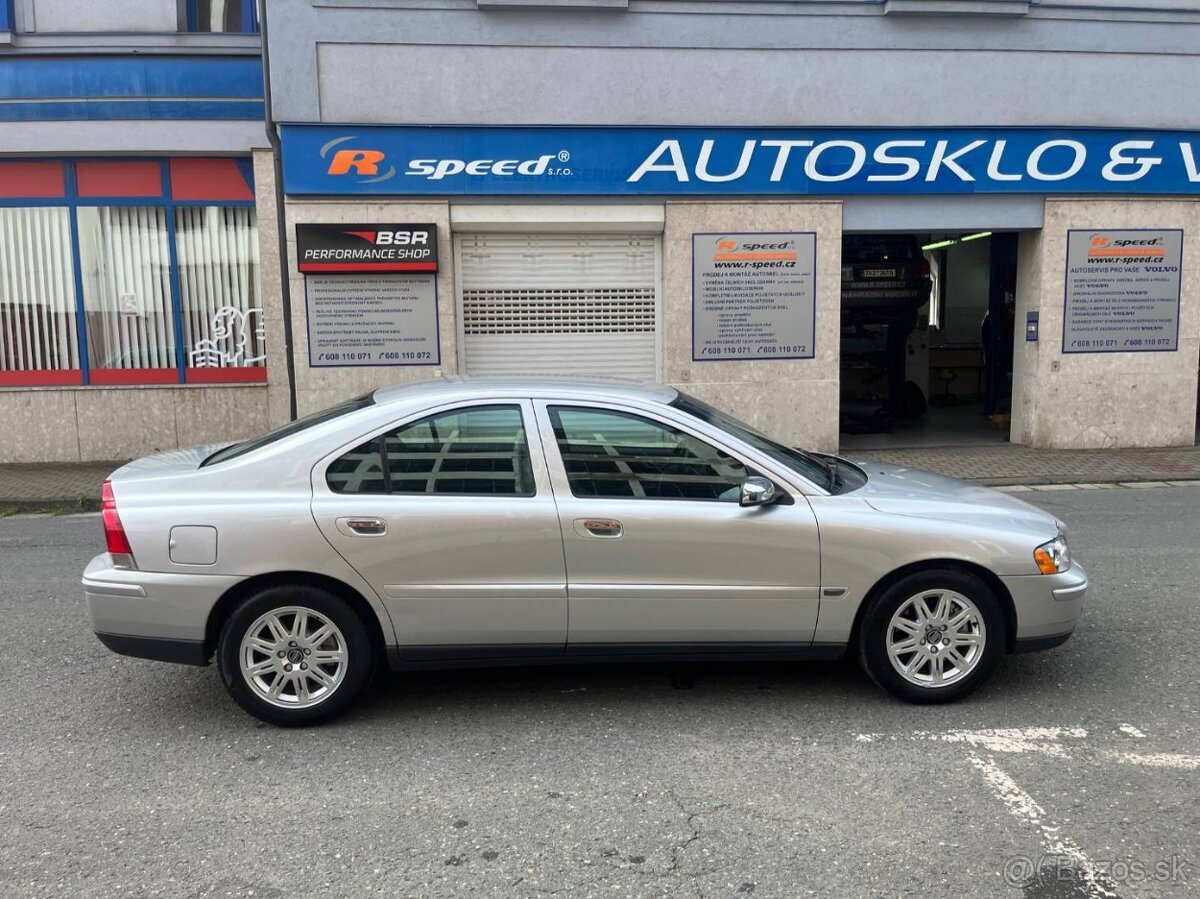 Volvo S60 2.5T 154kW Automat - 3
