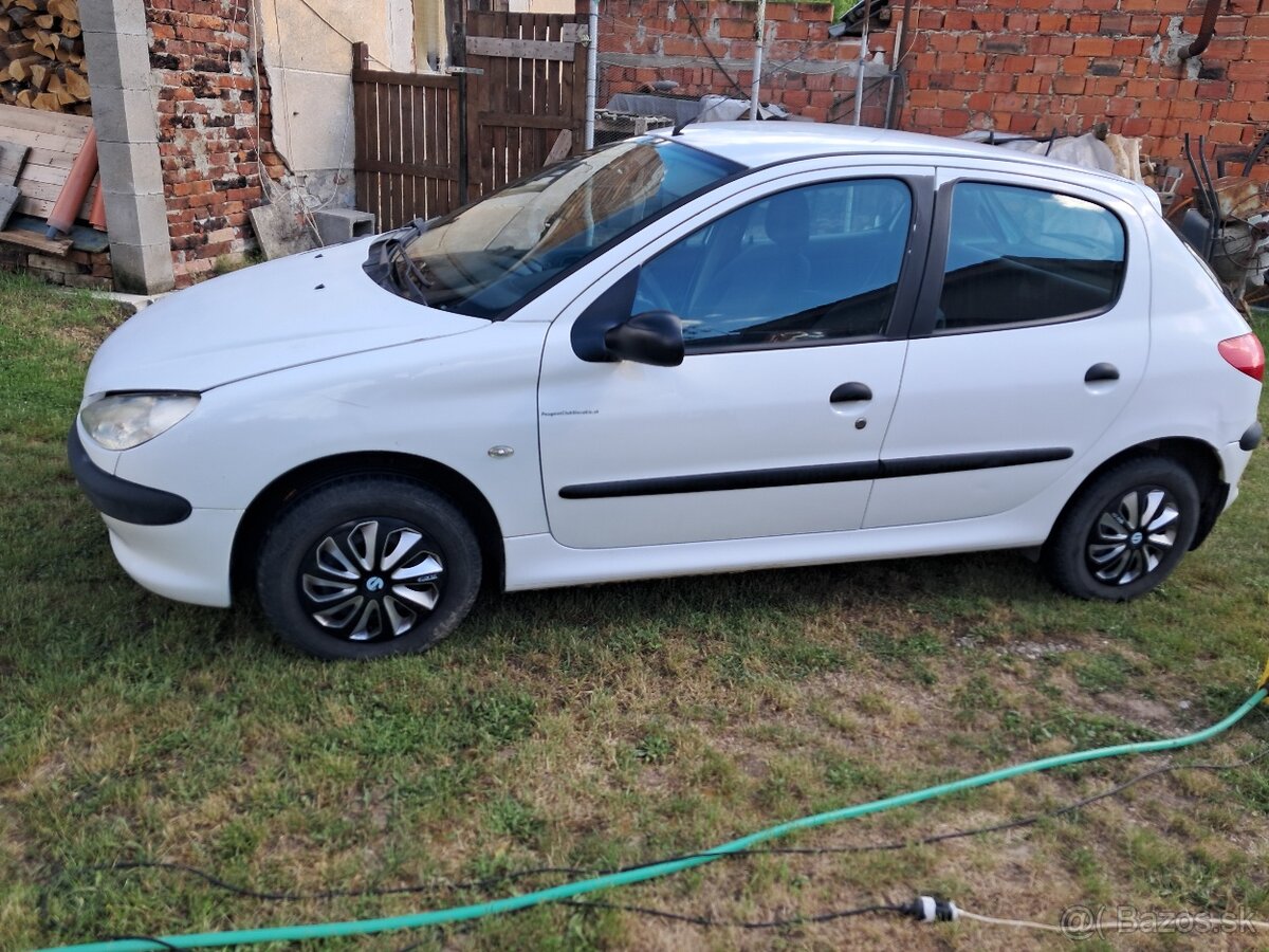 Predám peugeot 206 1.4 - 3