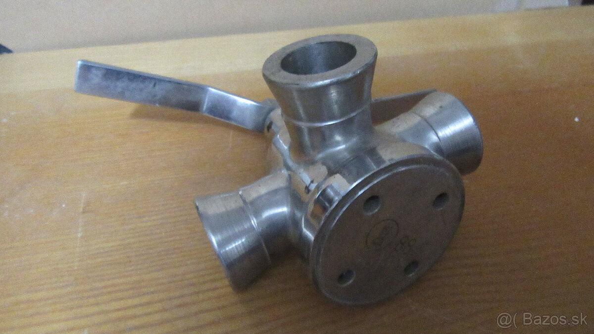 trojcestny ventil - nerezový - 3