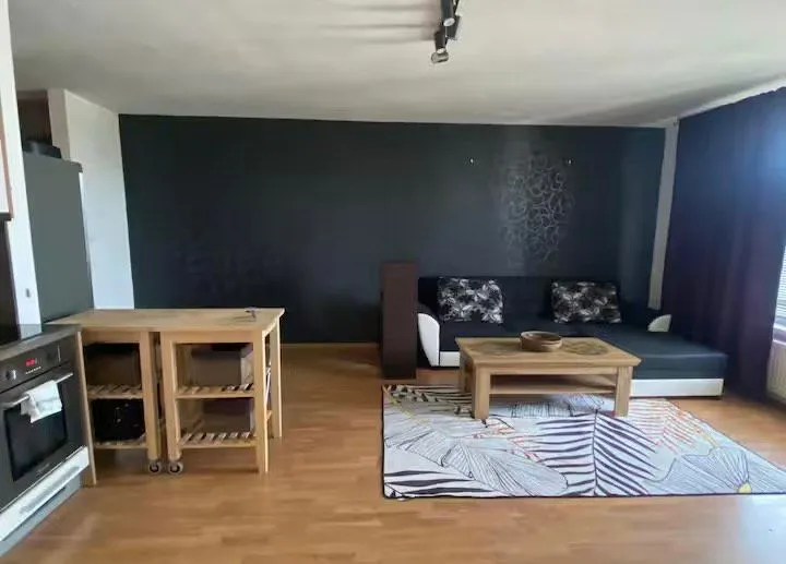 Na prenajom 2 izbovy byt - 3