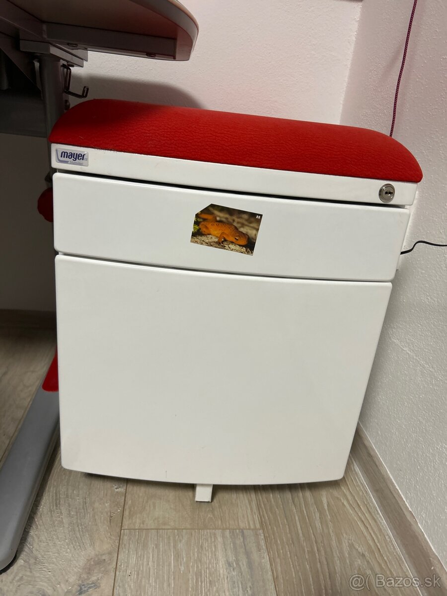 detský písaci stôl a detská stolička kolečkách - 3