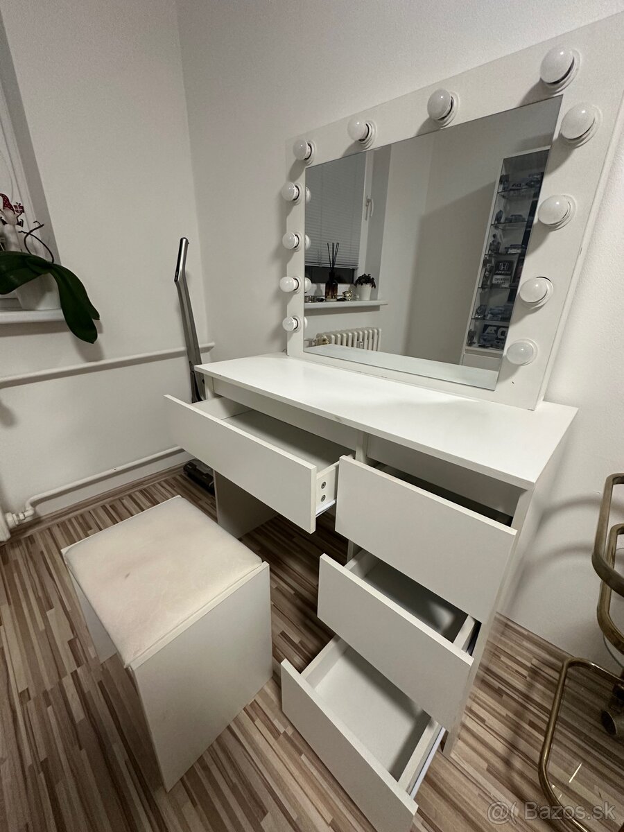 Toaletný Stolík - 3