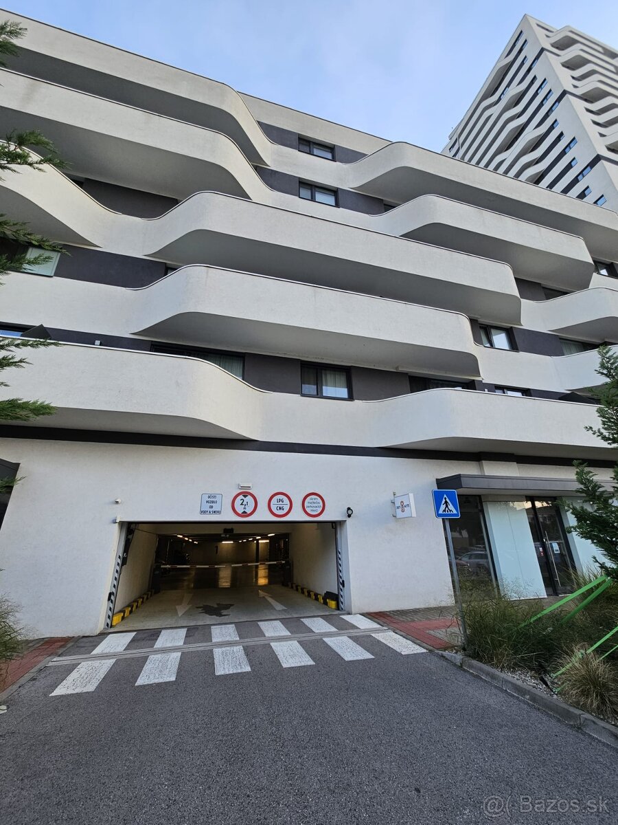 MATADORKA vnútorné parkovacie státie - 3